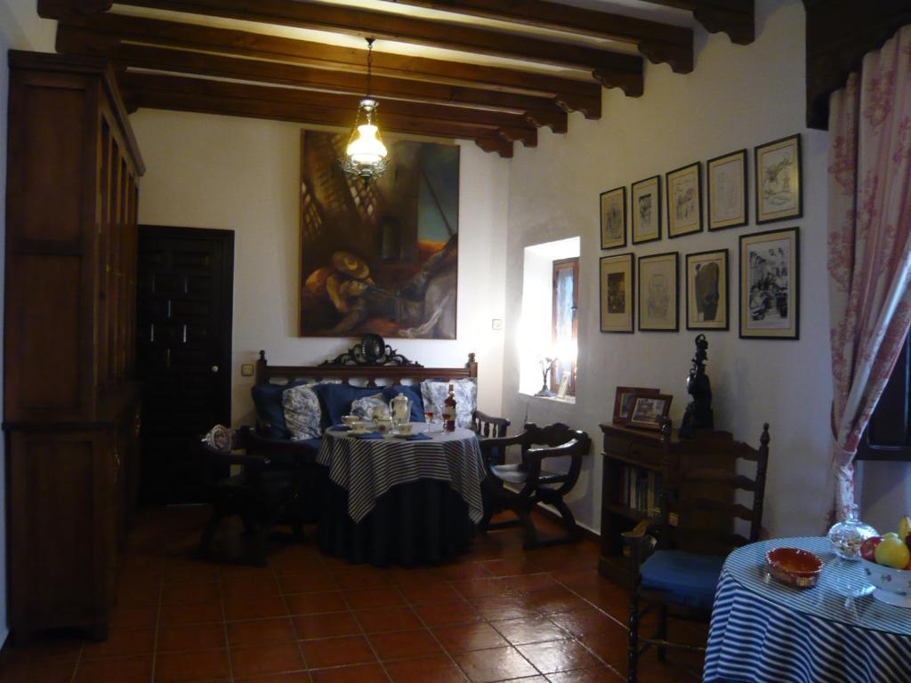 Hospederia Casa de La Torre Hostal El Toboso Exterior foto