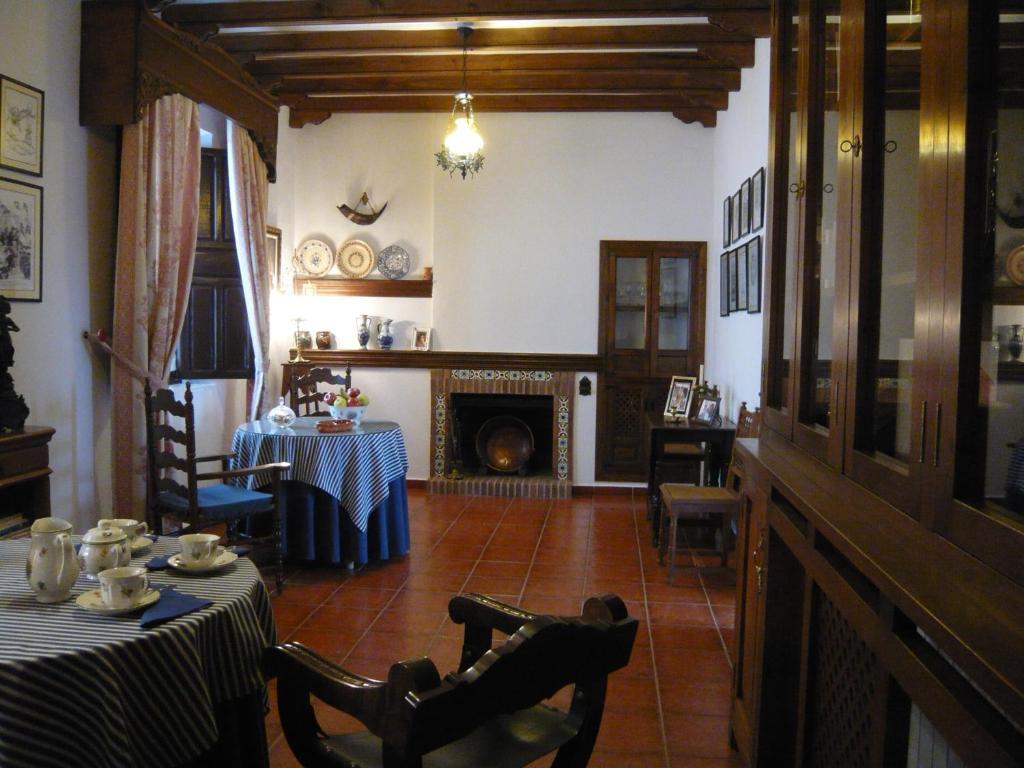 Hospederia Casa de La Torre Hostal El Toboso Exterior foto