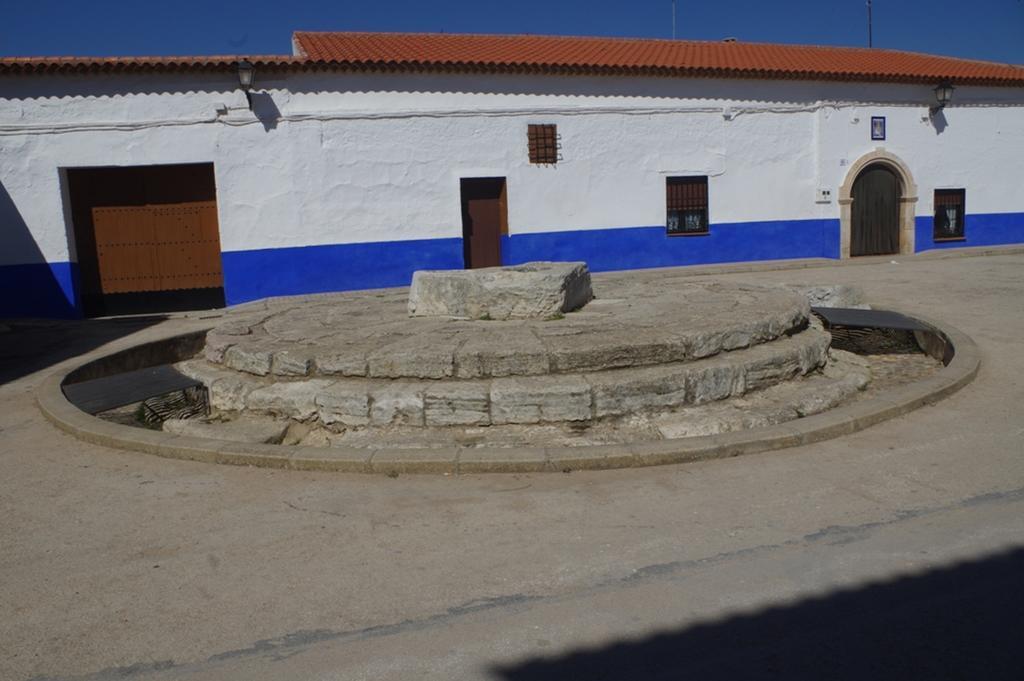 Hospederia Casa de La Torre Hostal El Toboso Exterior foto