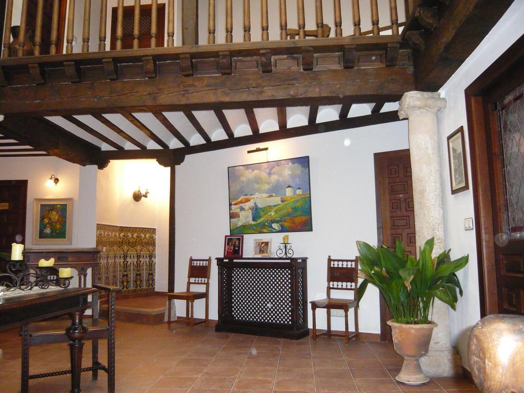 Hospederia Casa de La Torre Hostal El Toboso Exterior foto
