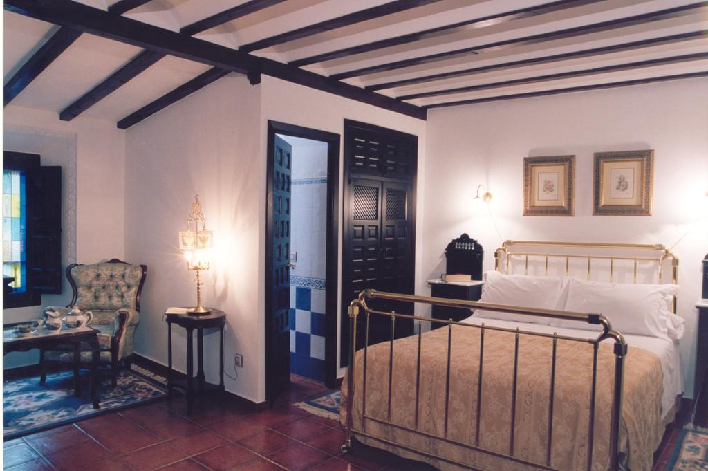 Hospederia Casa de La Torre Hostal El Toboso Habitación foto