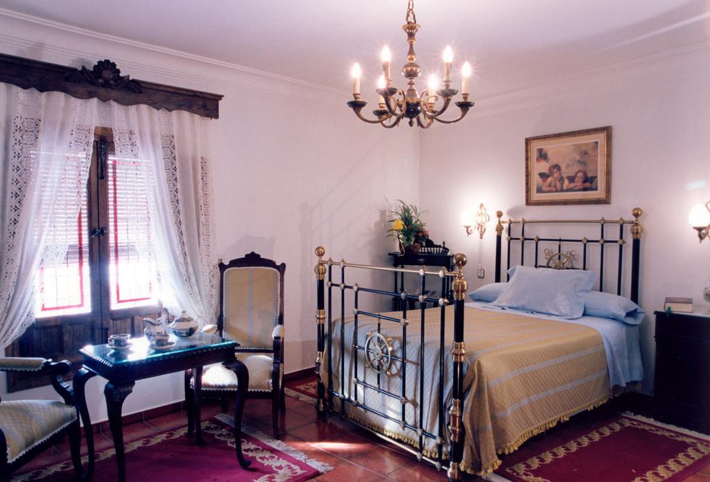 Hospederia Casa de La Torre Hostal El Toboso Habitación foto